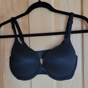 VS 34DD Push Up Bra